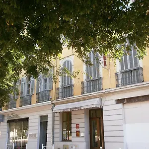 博纳帕特酒店 酒店